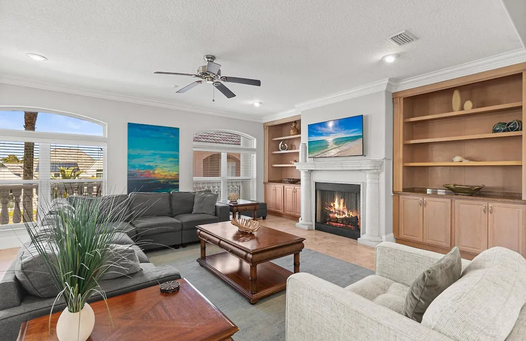 Large Pool - Hot Tub - Elevator - Gated Community-1